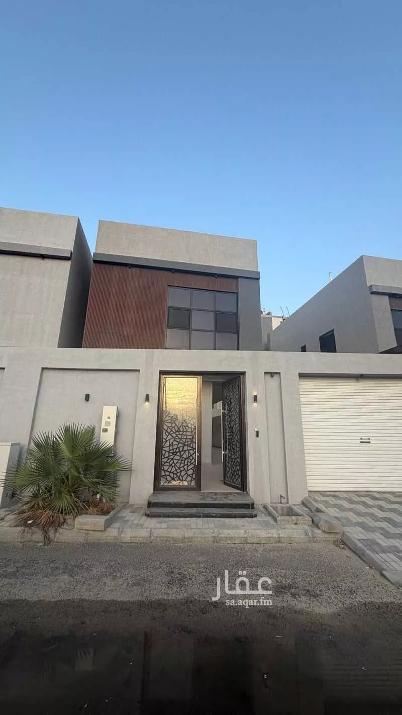 4 bedroom villa in East Beach 6