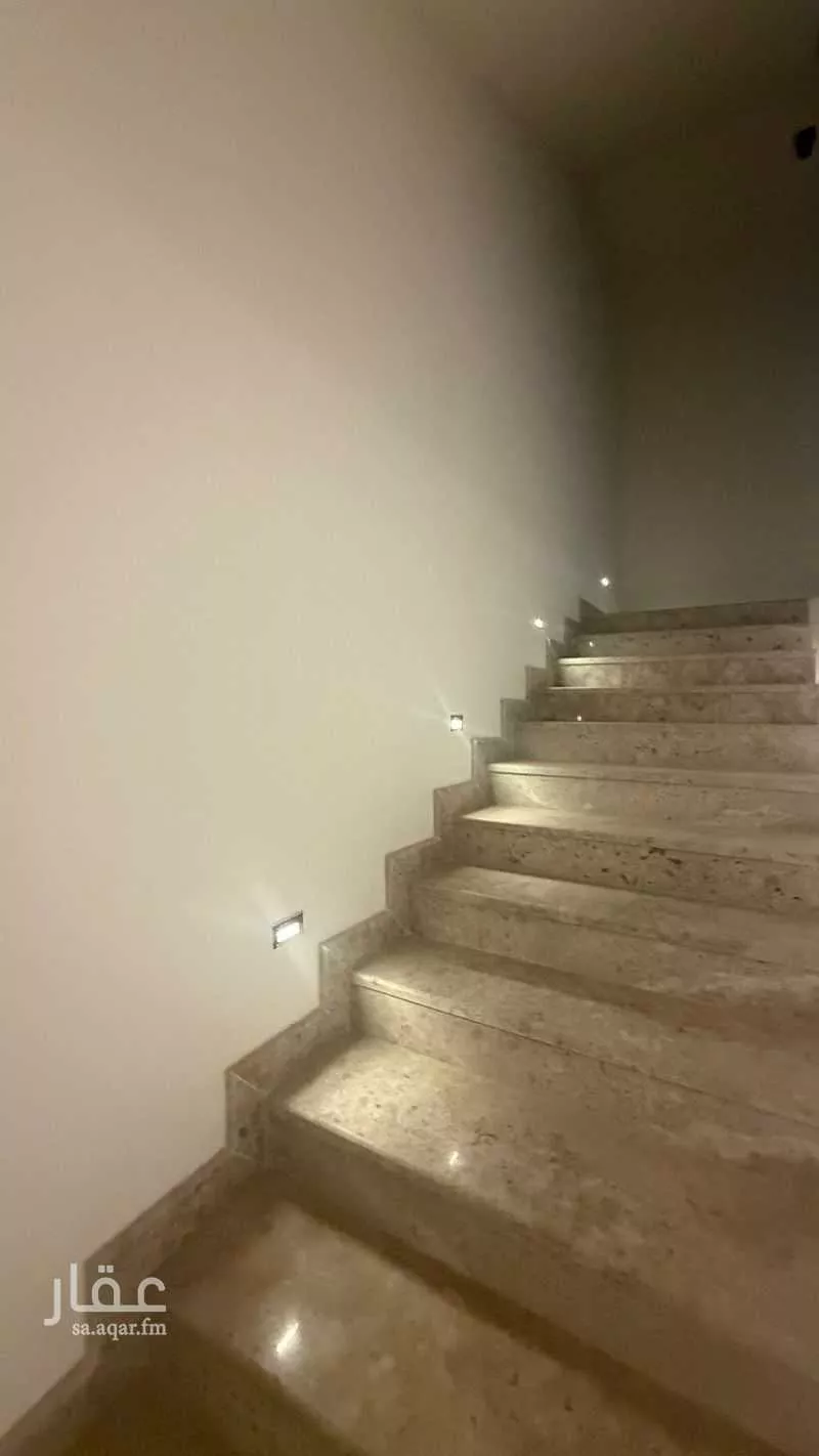 4 bedroom villa in East Beach 7