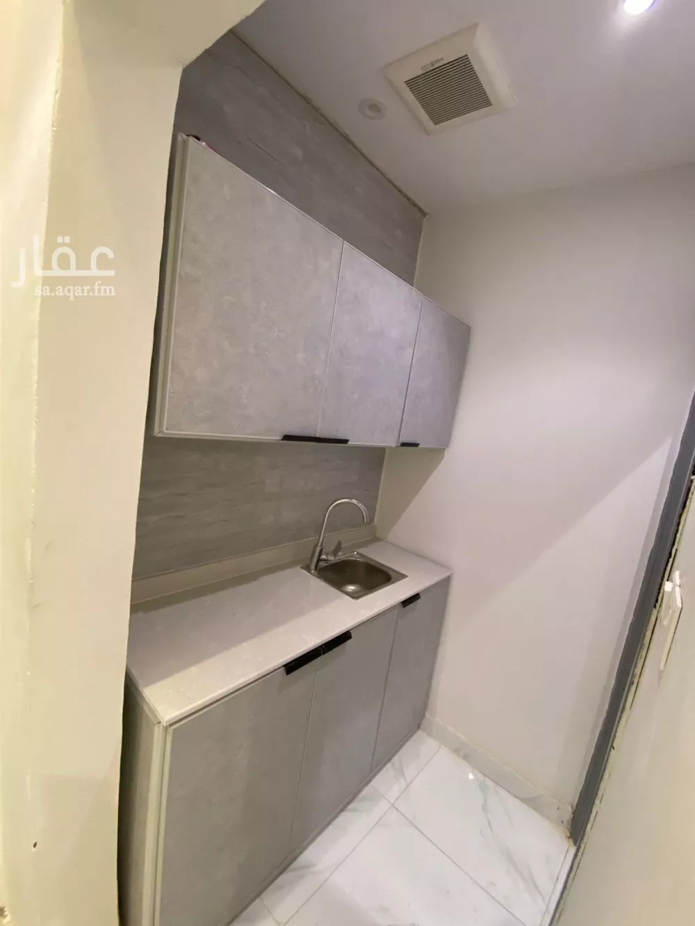 1 bedroom apartment in As Suwaidi Al Gharabi 3