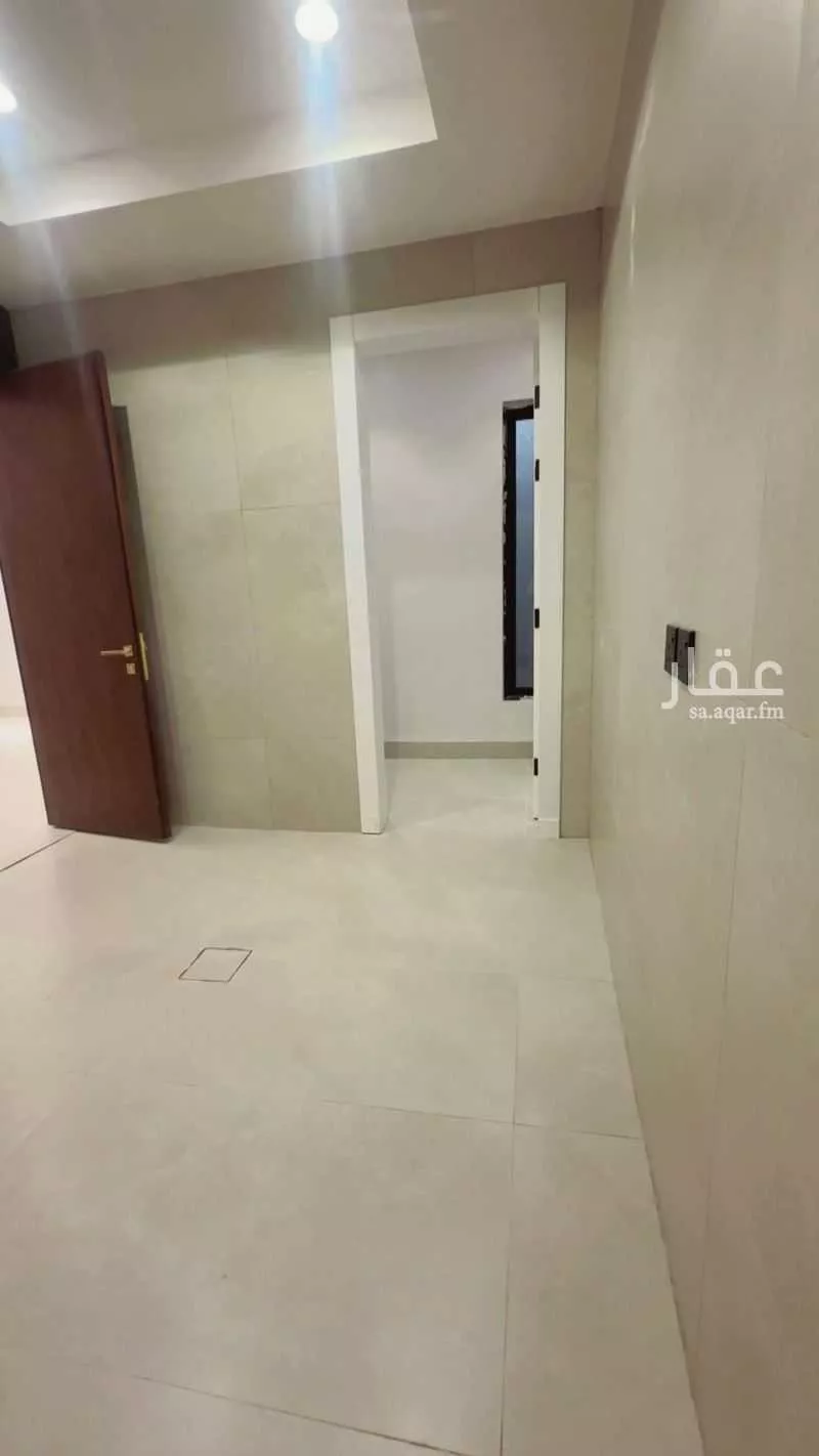 4 bedroom floor in Dhahrat Namar 12