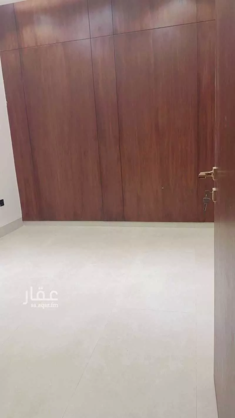 4 bedroom floor in Dhahrat Namar 10