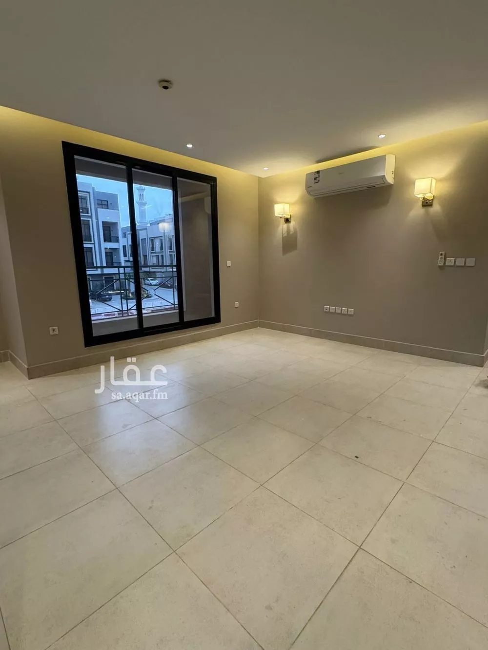 3 bedroom apartment in Al Yasmin 14
