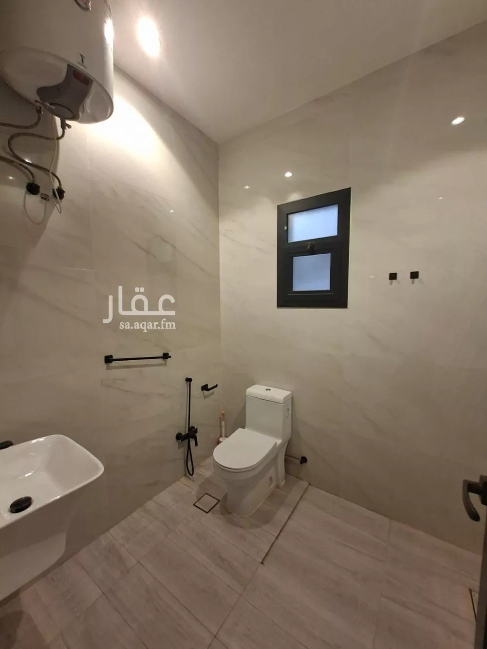 دور 3 غرف في النرجس 5