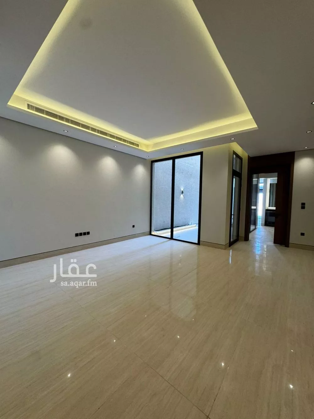 5 bedroom villa in Al Narjis 17