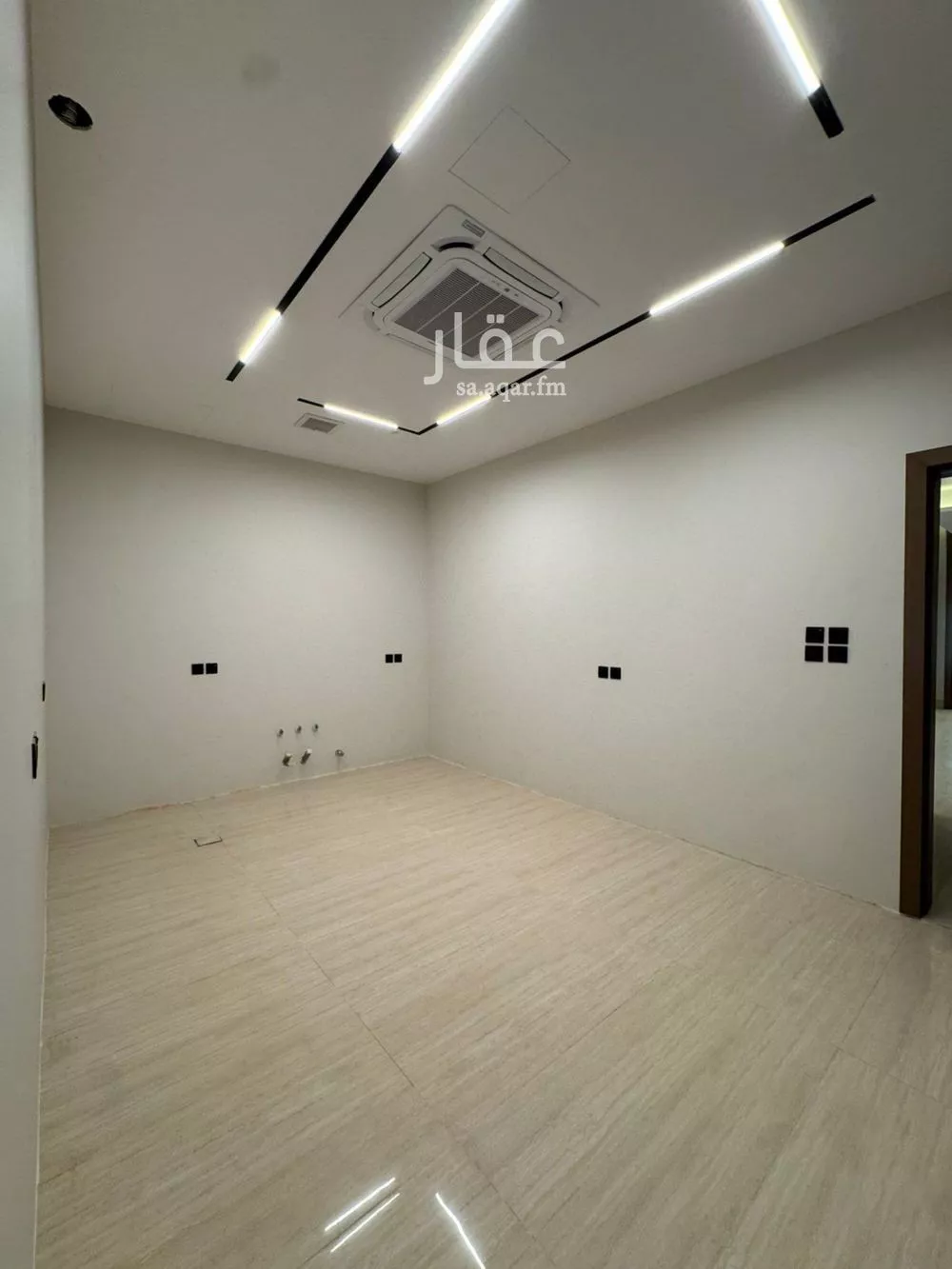 5 bedroom villa in Al Narjis 20