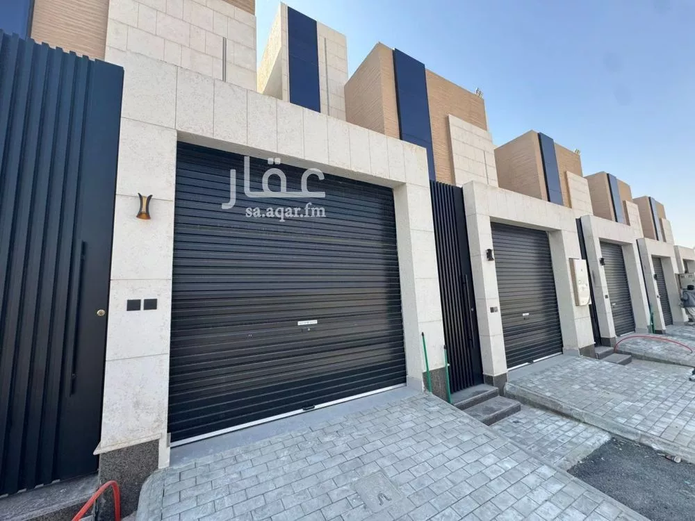 5 bedroom villa in Al Narjis 3