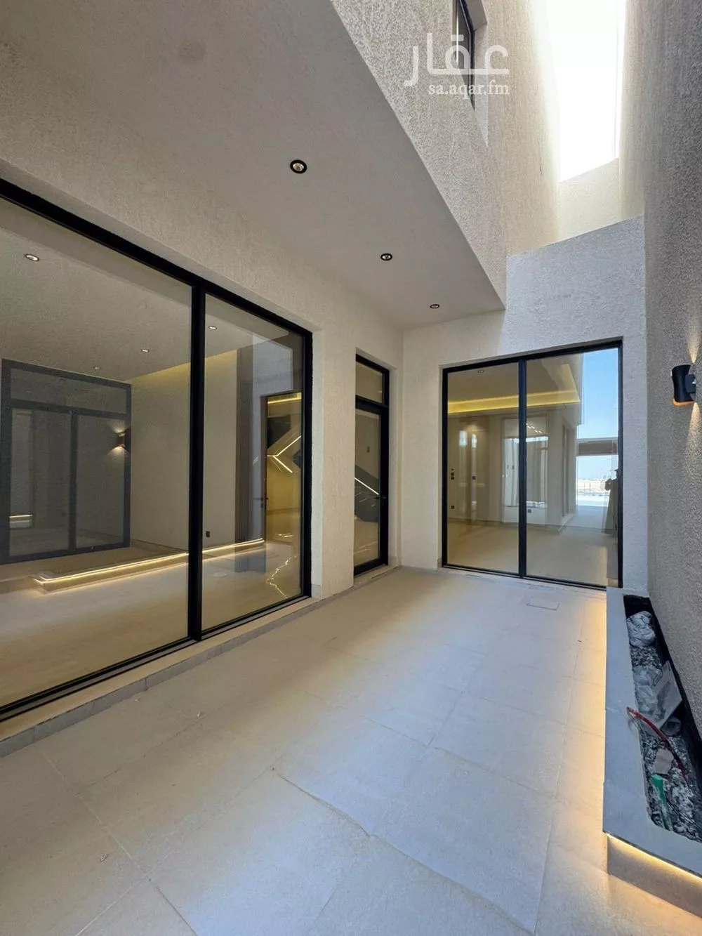 5 bedroom villa in Al Narjis 21