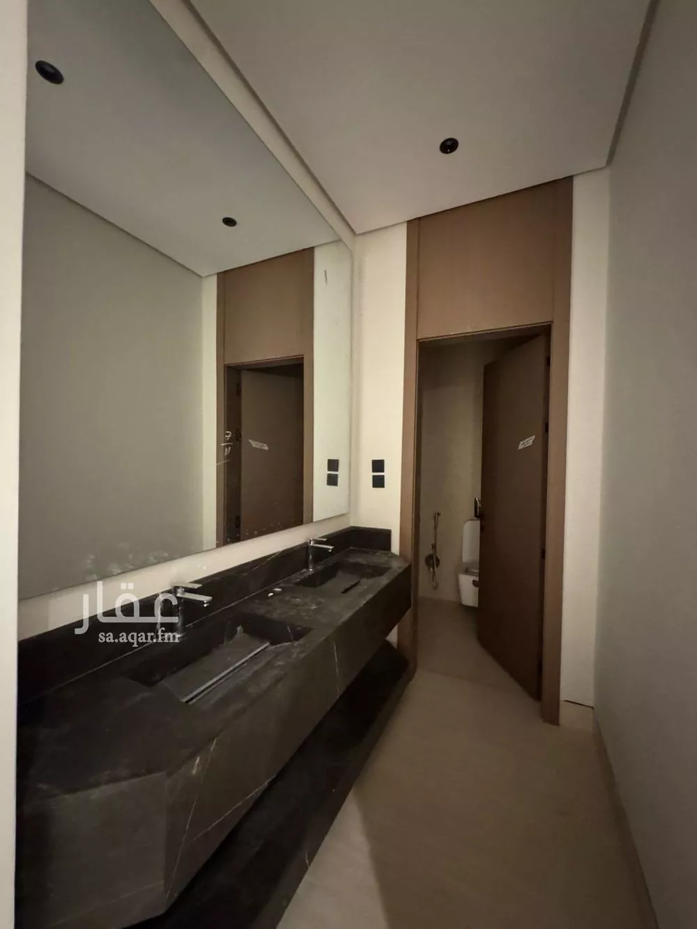 5 bedroom villa in Al Narjis 7