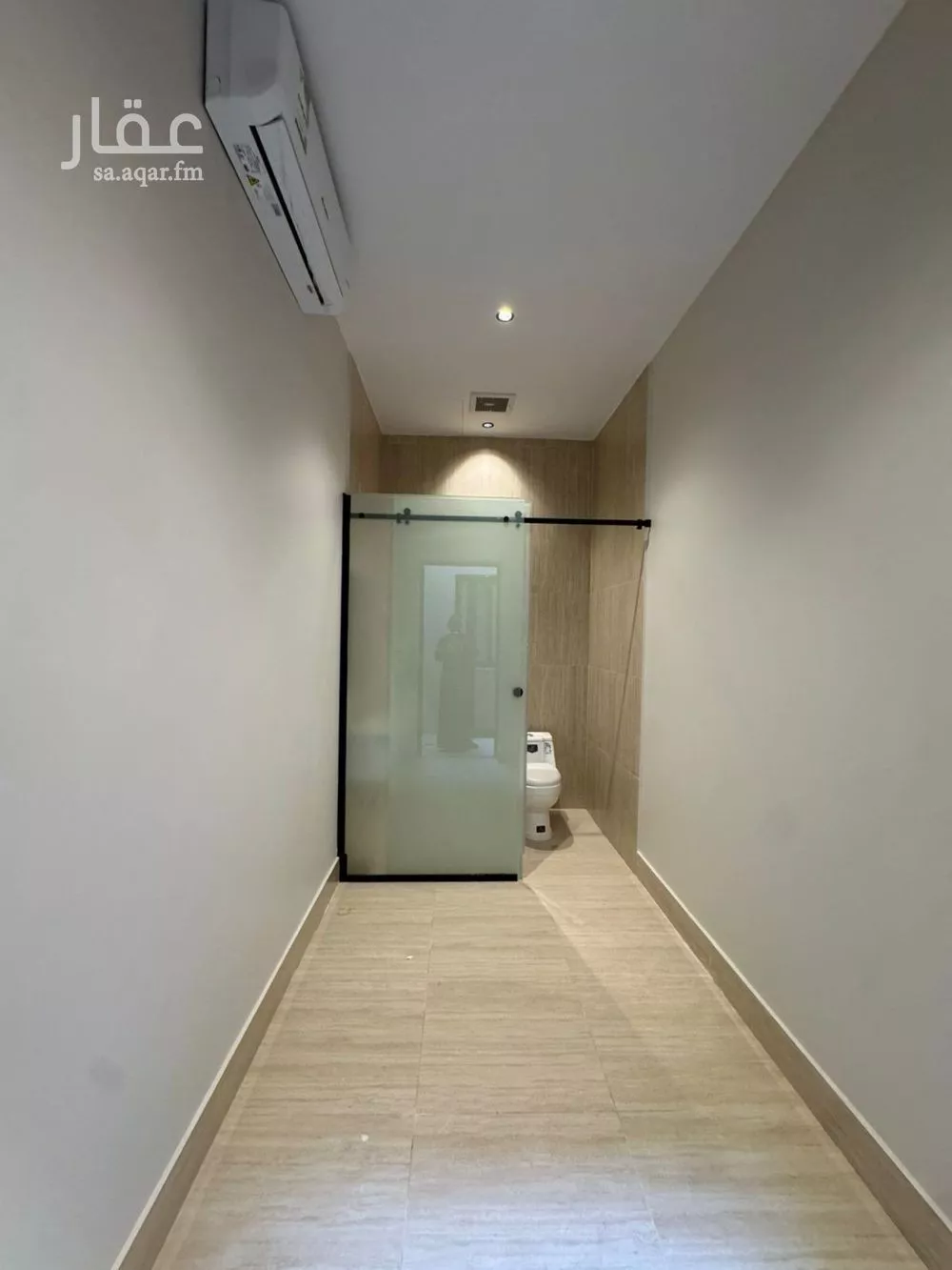 5 bedroom villa in Al Narjis 8