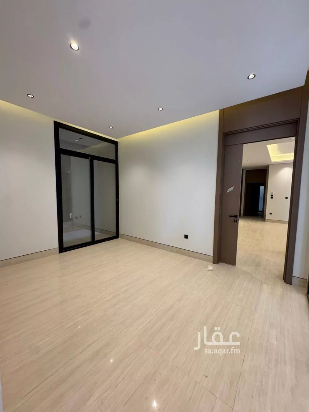 5 bedroom villa in Al Narjis 10