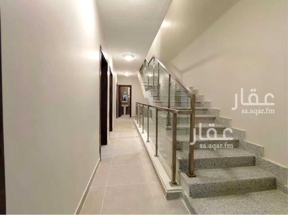 فيلا 7 غرف في الجنادرية 3