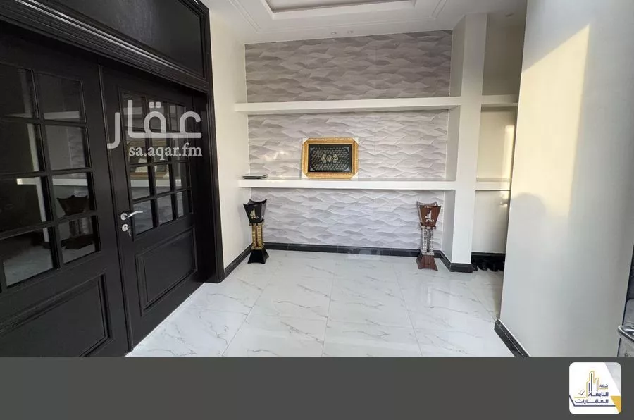 12 bedroom villa in Dhahrat Laban 12