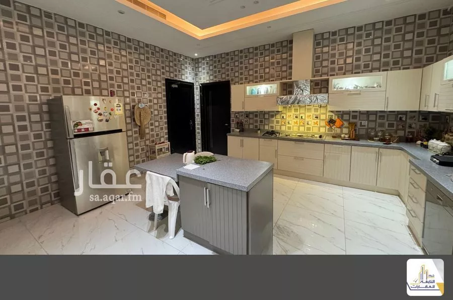 12 bedroom villa in Dhahrat Laban 10