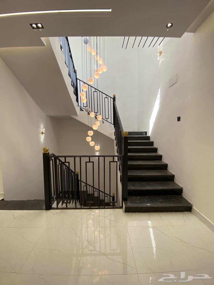 7 bedroom villa in Al Aziziyah 16