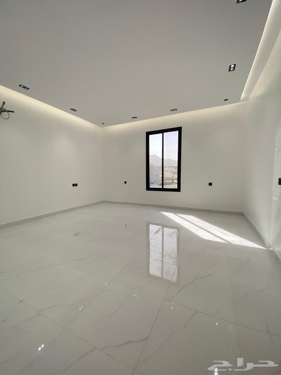 7 bedroom villa in Al Aziziyah 5