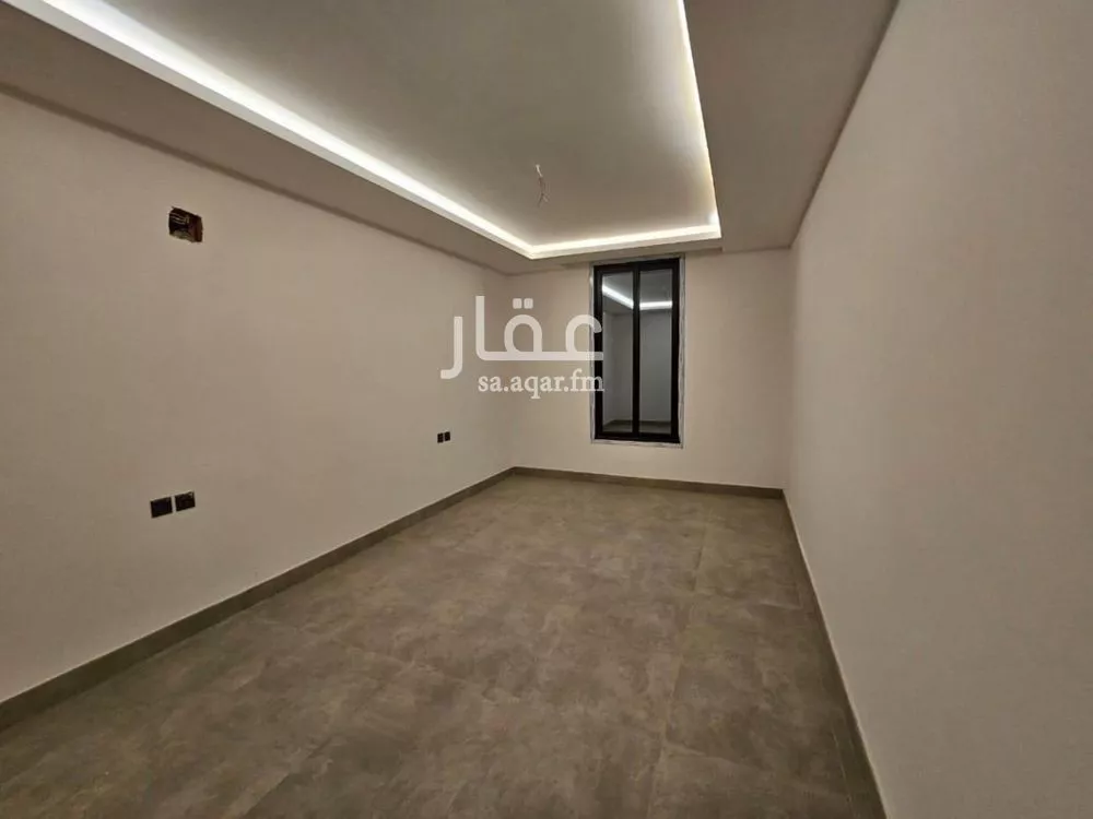 شقة 3 غرف في الملقا 4