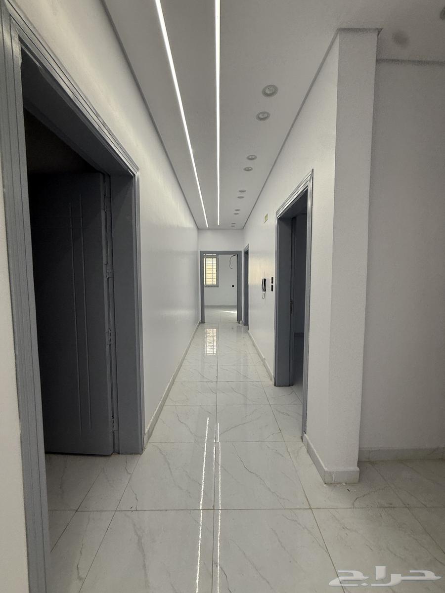 4 bedroom apartment in Al Khadra 8