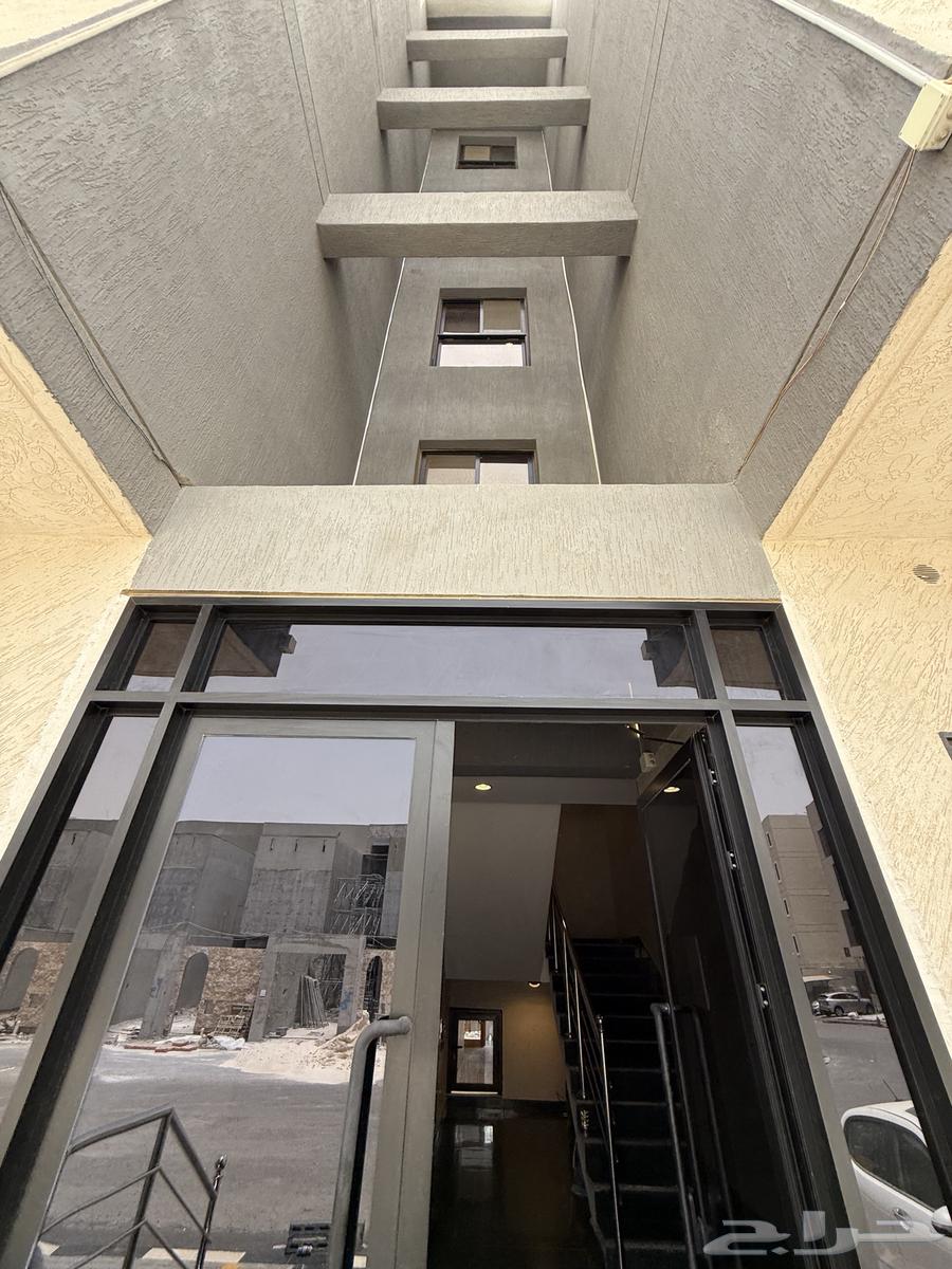 5 bedroom apartment in Ayn Al Khayf 5