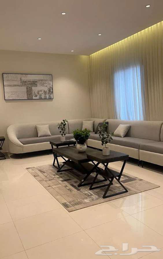 5 bedroom apartment in Al Difa 9