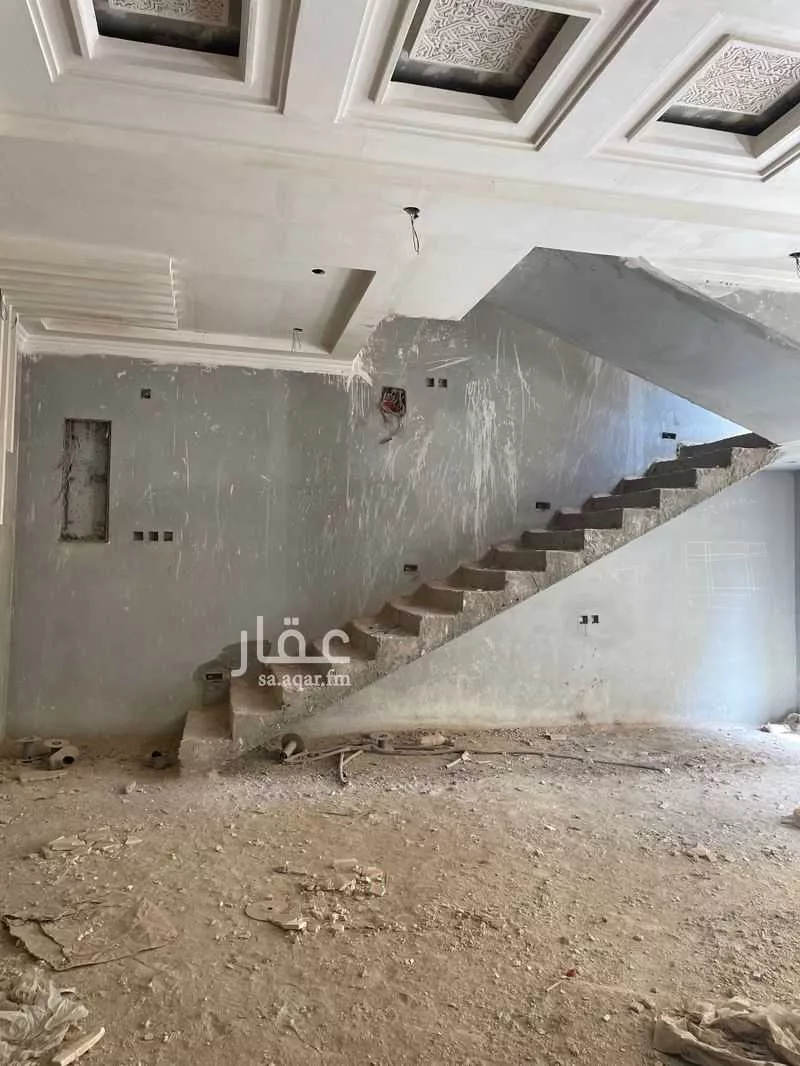 6 bedroom apartment in Al Hazm 5