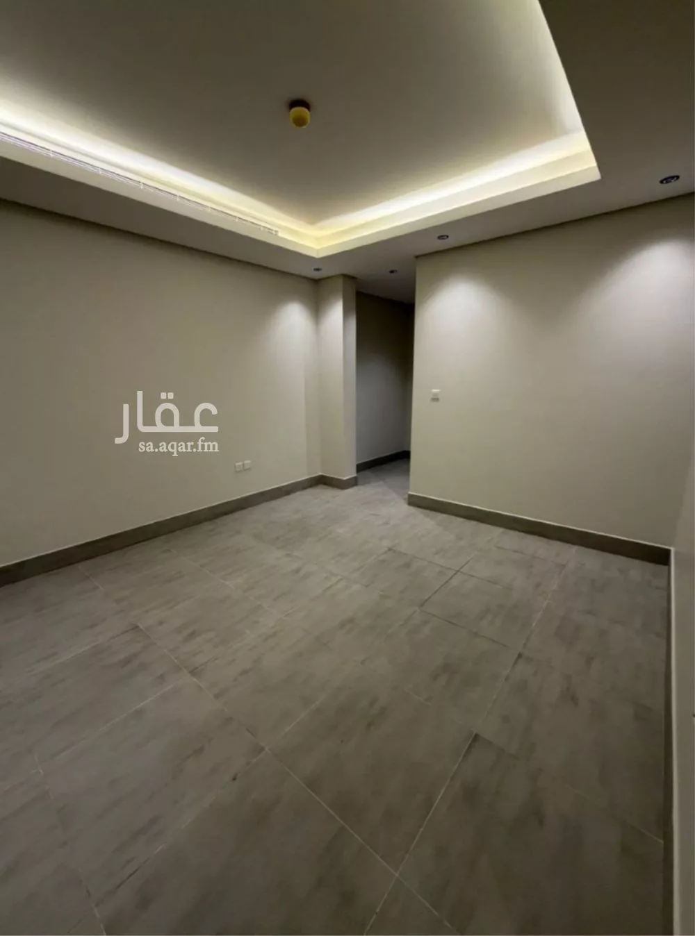 شقة 3 غرف في الملقا 5