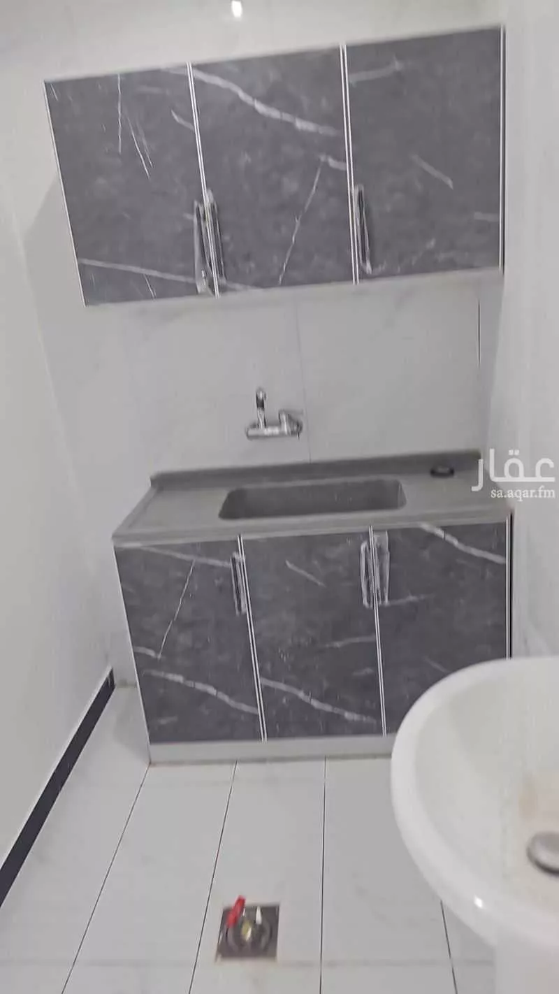 شقة 1 غرف في الروضة 4