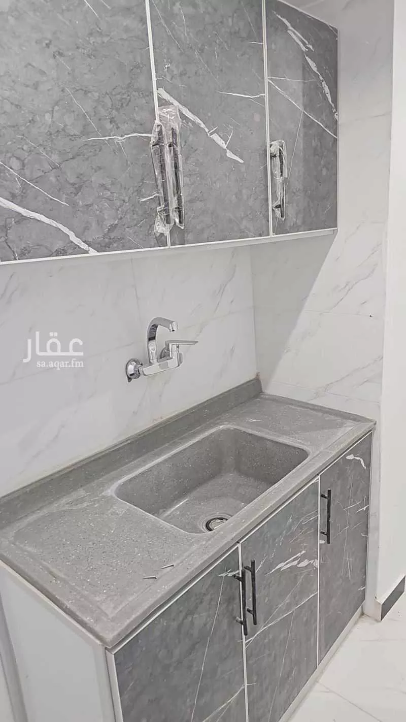شقة 2 غرف في الروضة 4