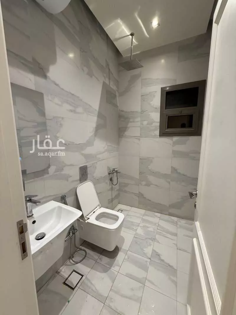 3 bedroom apartment in Al Qairawan 6