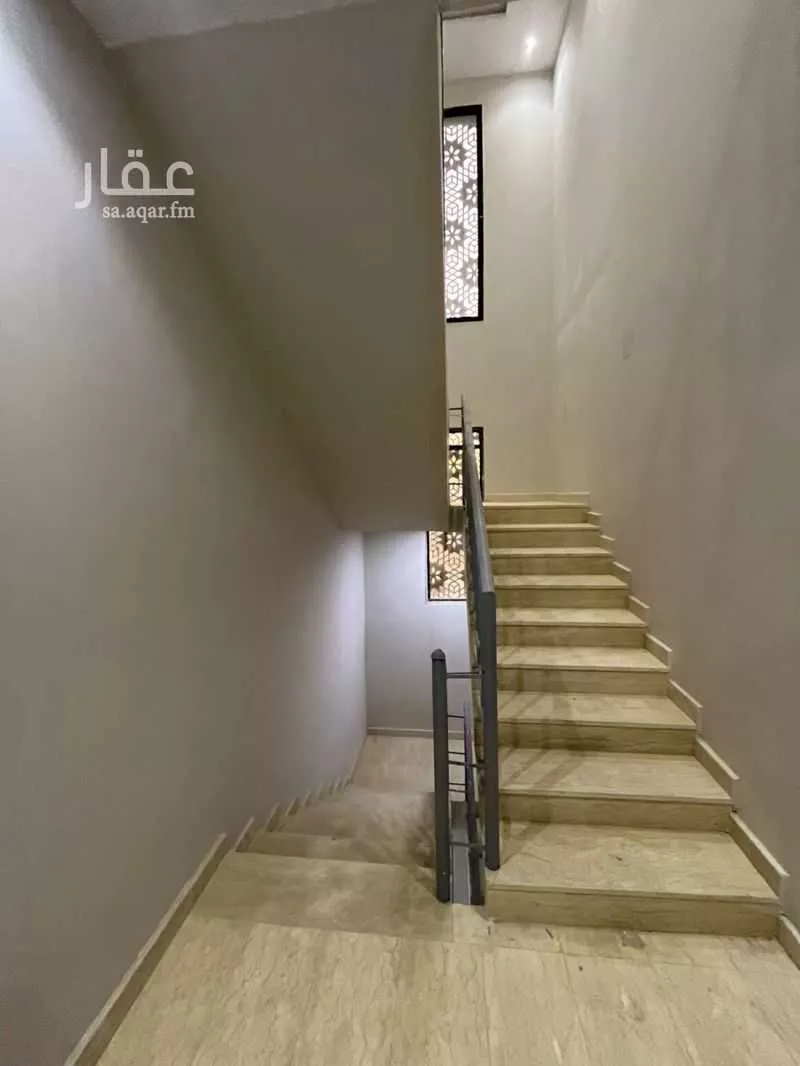 شقة 4 غرف في النظيم 4
