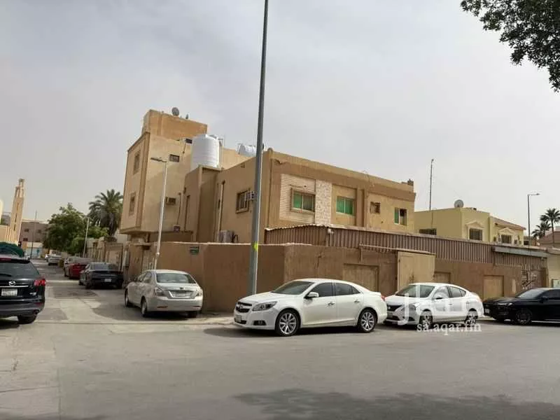 4 bedroom villa in Al Zahra 5