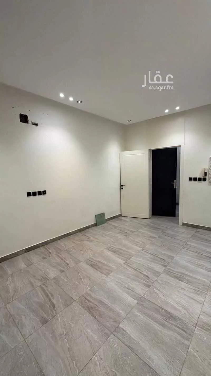 3 bedroom apartment in Al Rimal 6