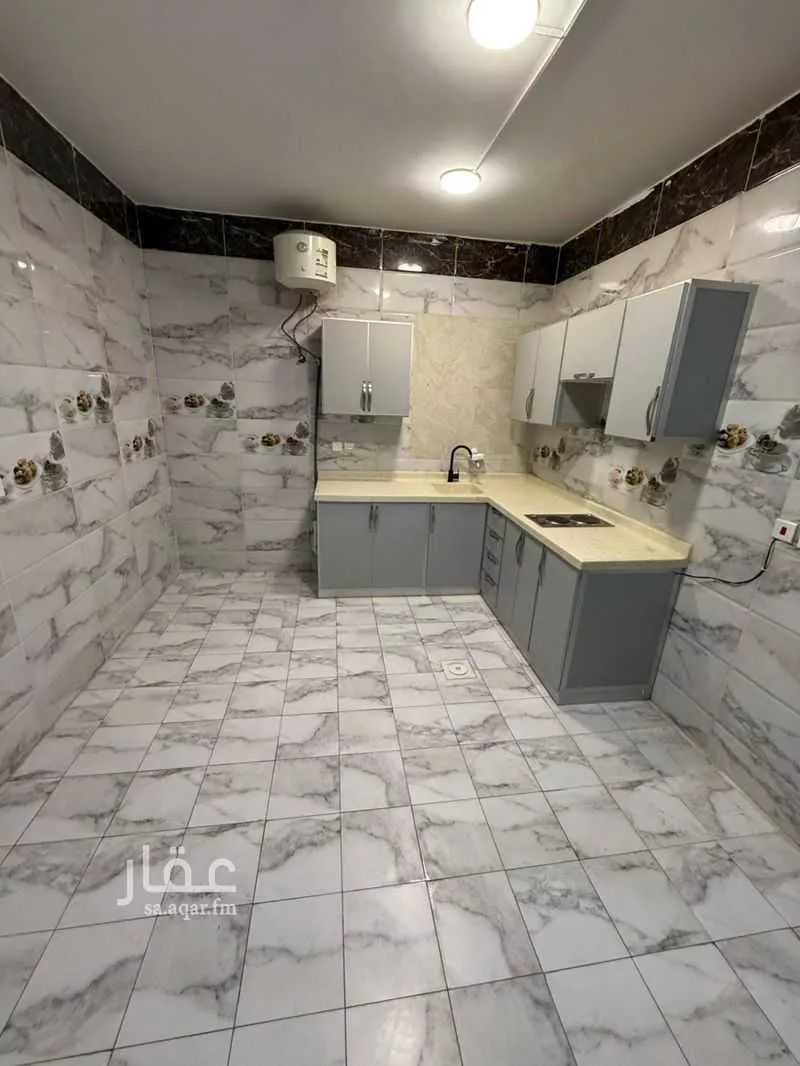 2 bedroom apartment in Ad Dhubbat 4
