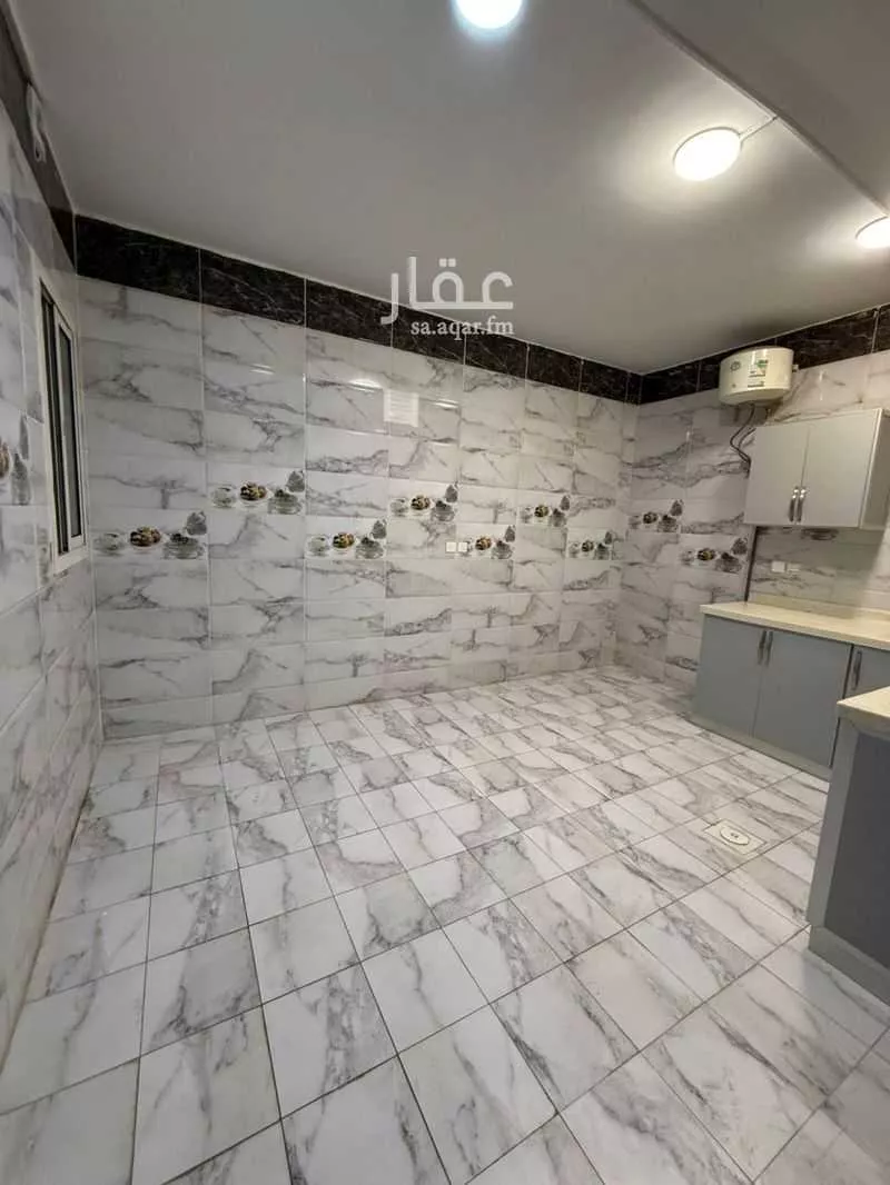 2 bedroom apartment in Ad Dhubbat 5