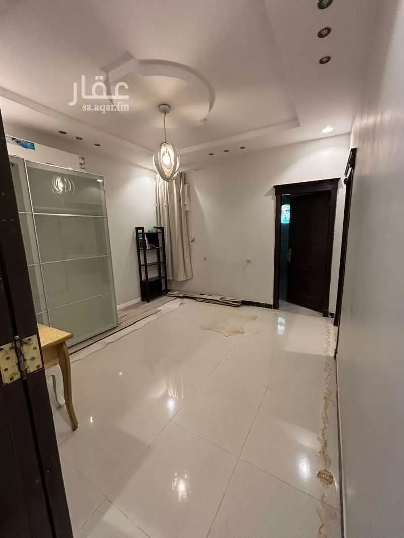 7 bedroom villa in Al Yarmouk 15