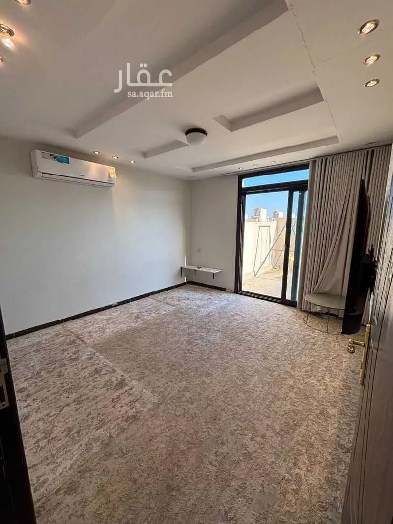 7 bedroom villa in Al Yarmouk 19