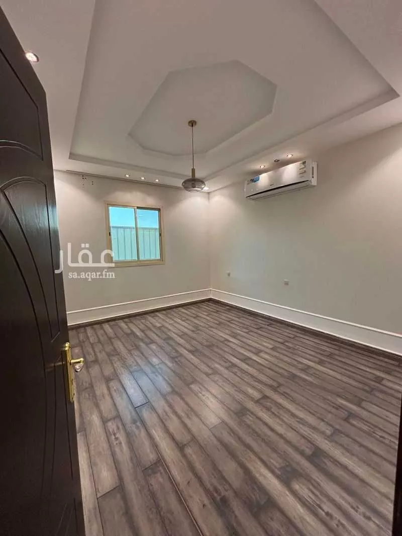7 bedroom villa in Al Yarmouk 9