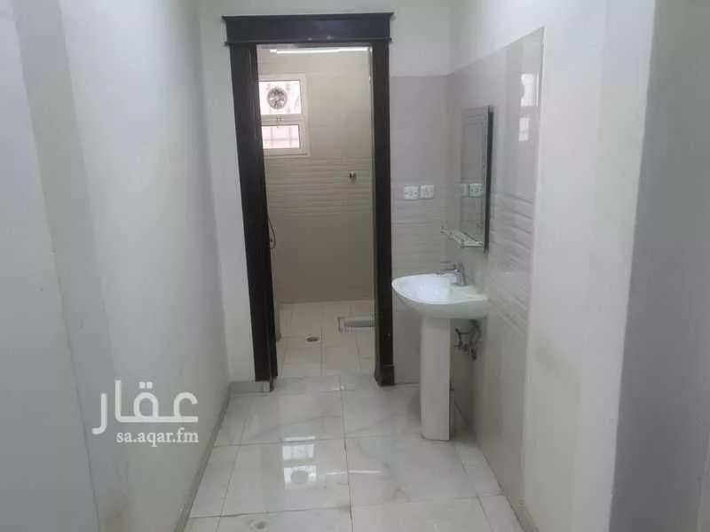 3 bedroom apartment in Al Rimal 8