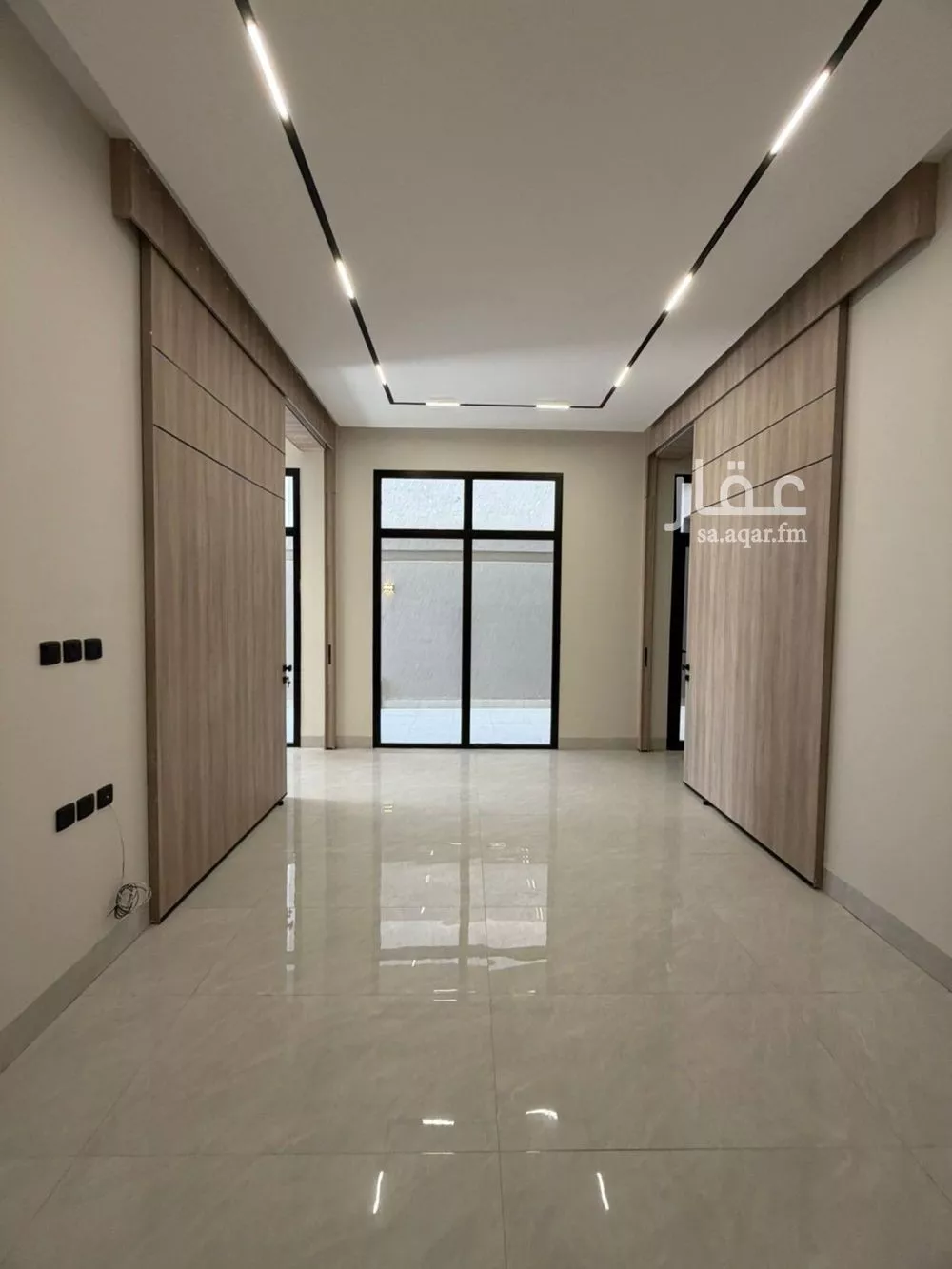6 bedroom apartment in Al Qadisiyah 7