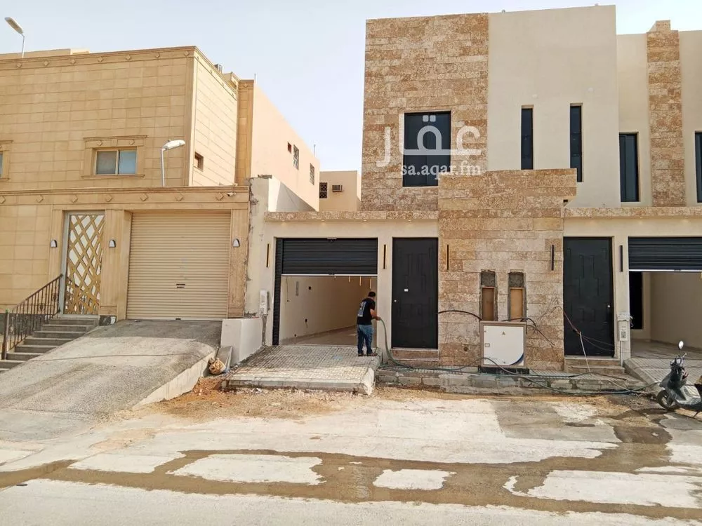 4 bedroom villa in Al Hazm, Riyadh 10