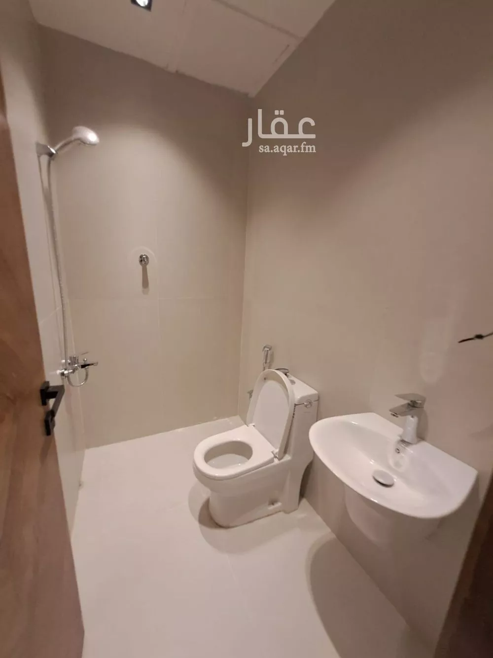 4 bedroom villa in Al Hazm, Riyadh 13