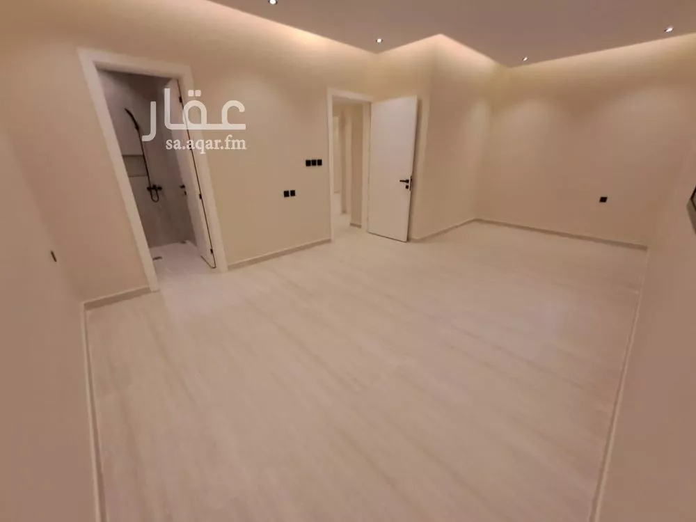فيلا 5 غرف في الحزم 15