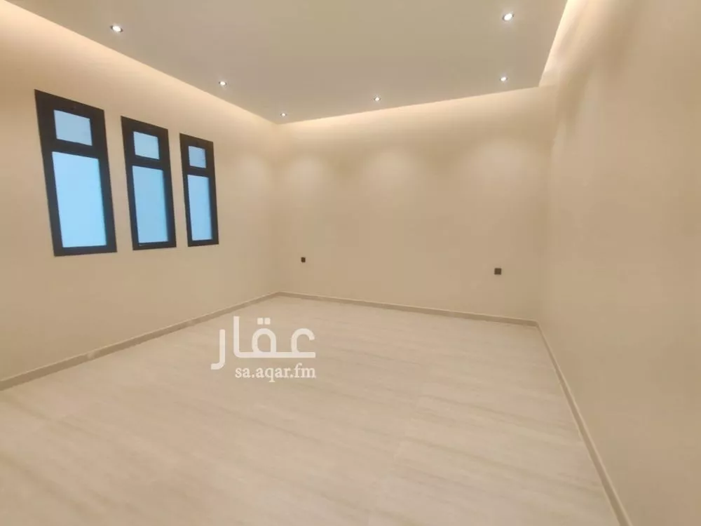 فيلا 5 غرف في الحزم 7