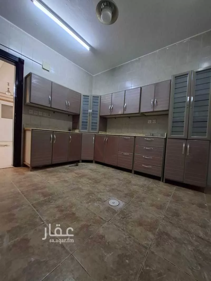 4 bedroom apartment in Badr 9