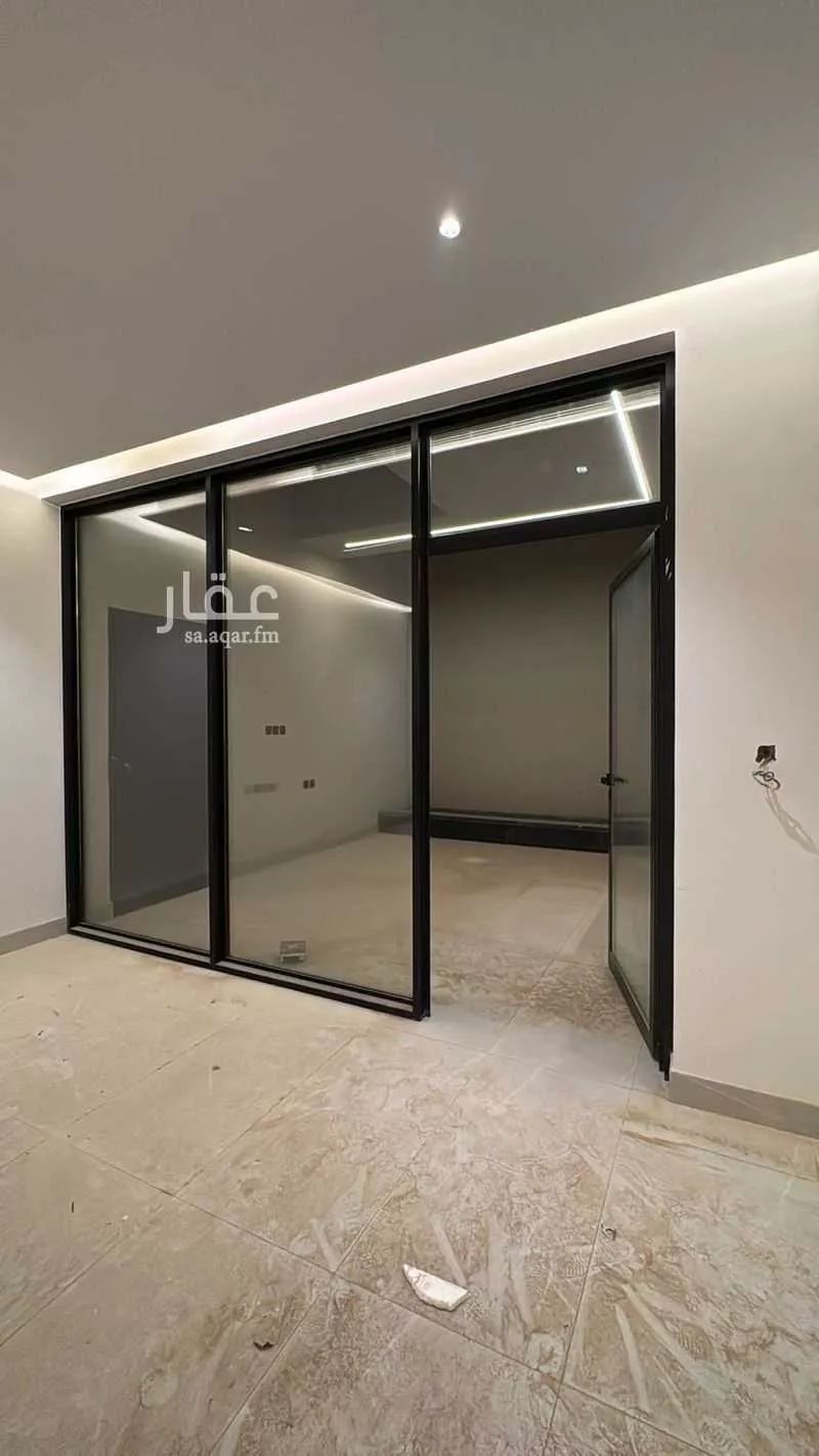 5 bedroom villa in Al Narjis 21