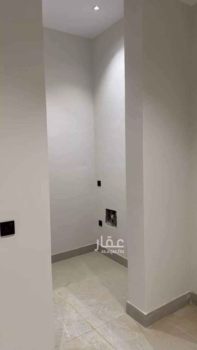 5 bedroom villa in Al Narjis 17