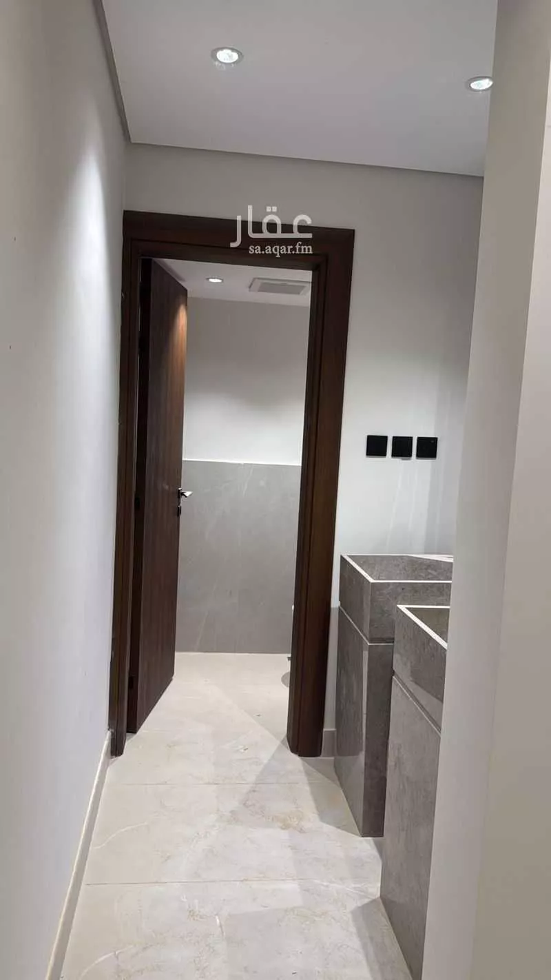 5 bedroom villa in Al Narjis 16