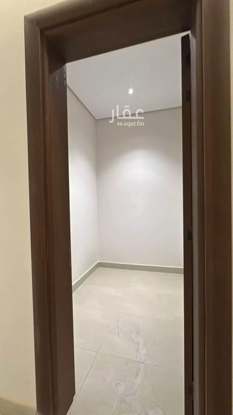 5 bedroom villa in Al Narjis 12