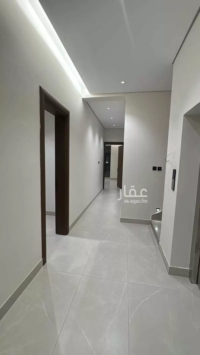 5 bedroom villa in Al Malqa 10