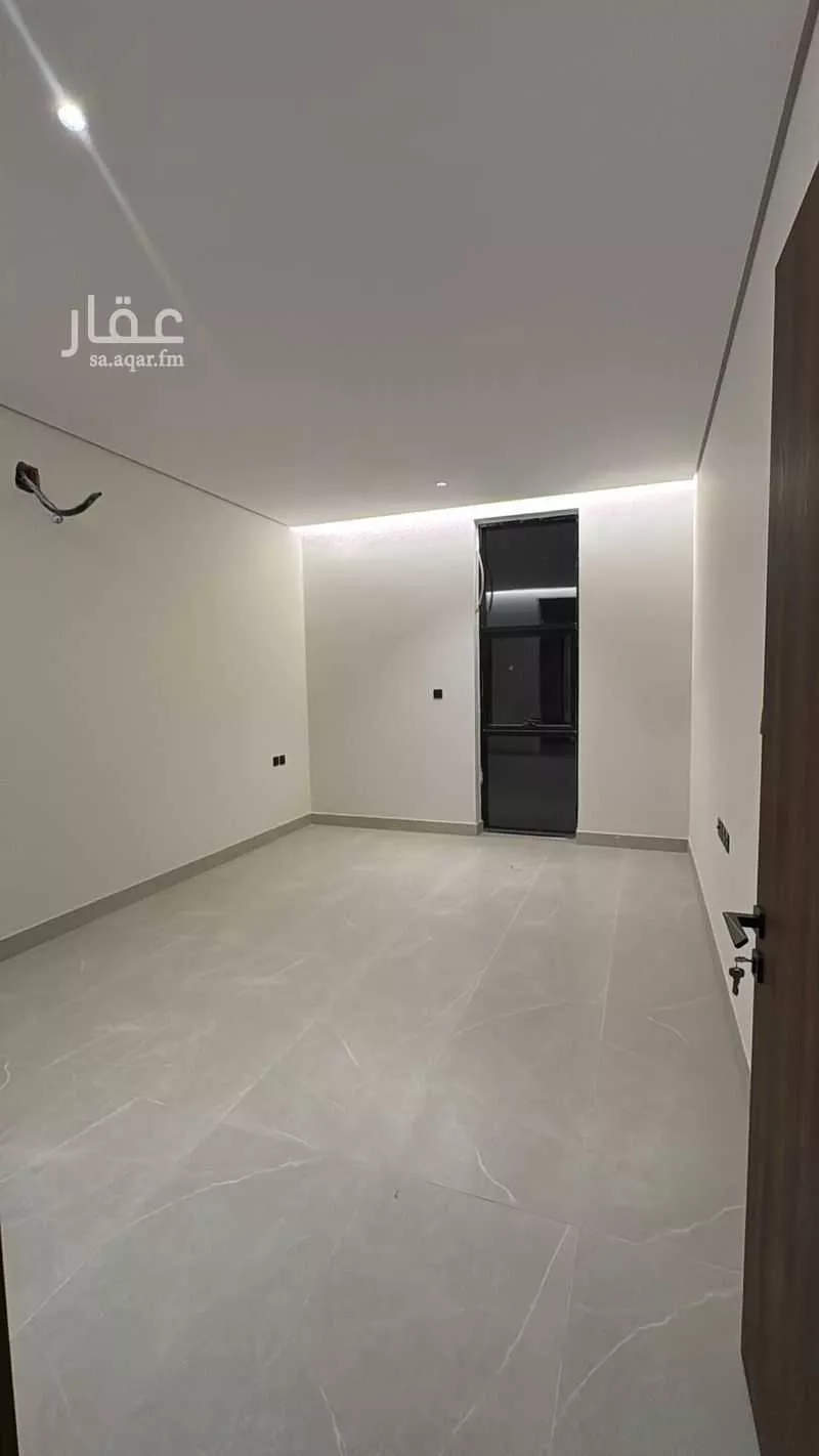 5 bedroom villa in Al Malqa 8
