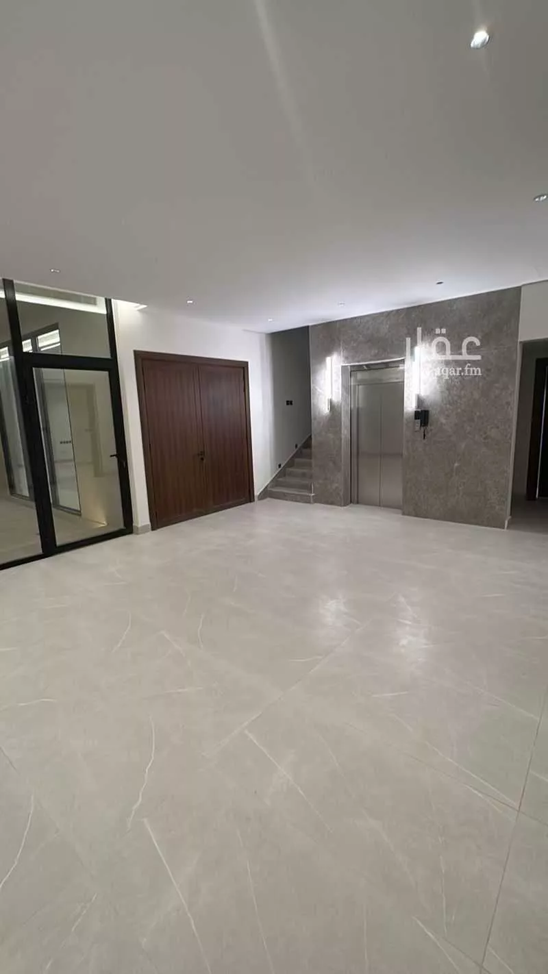 5 bedroom villa in Al Malqa 25